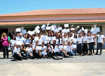 Turma concluinte no projeto Jovem Aprendiz Rural na Fazenda Modelo, Barreiras