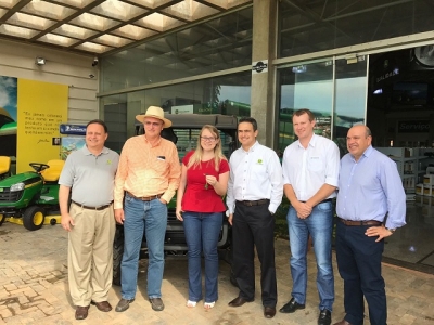 Congresso Mulheres do Agro | Filha de cooperado recebe prêmio master de evento