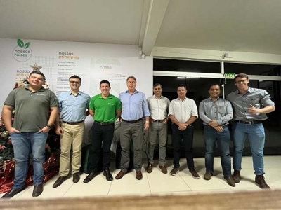 Romeu Stanguerlin, CEO da Adama Brasil, visita Cooperfarms