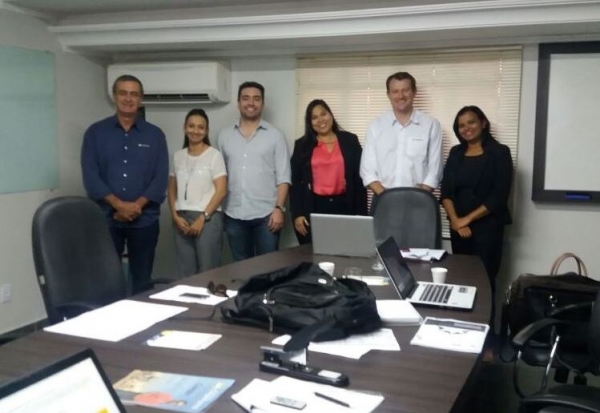 Cooperfarms recebe visita técnica de analistas do Sistema Oceb