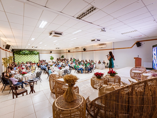 Encontro de Mulheres Cooperfarms discute economia circular do agro