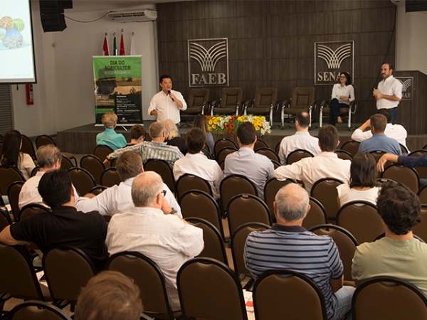 Dia do Agricultor Cooperfarms discutiu sucessão familiar